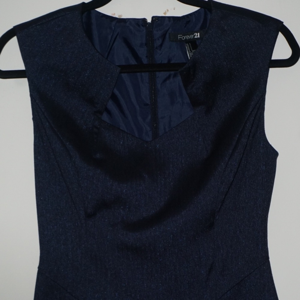 💎$20 Dark wash Jean form fitted dress